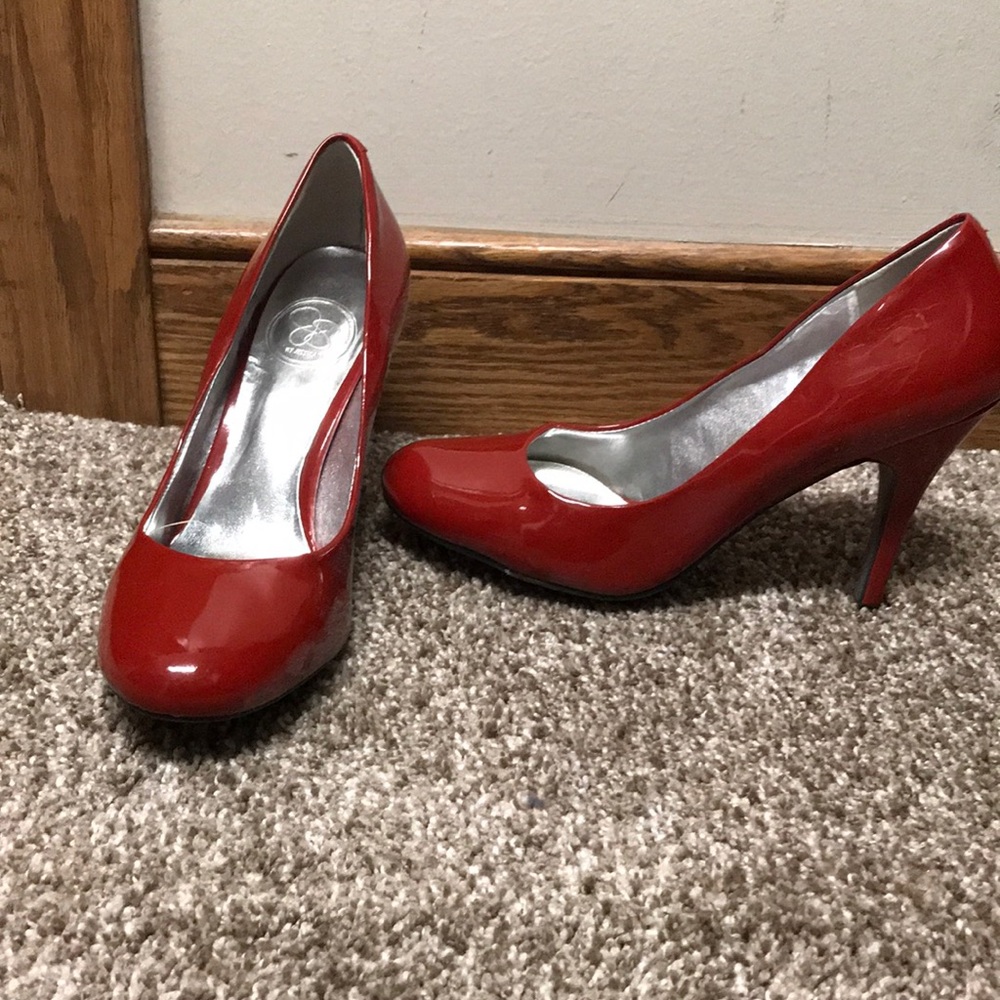 Patent leather pumps! - Picture 3 of 5